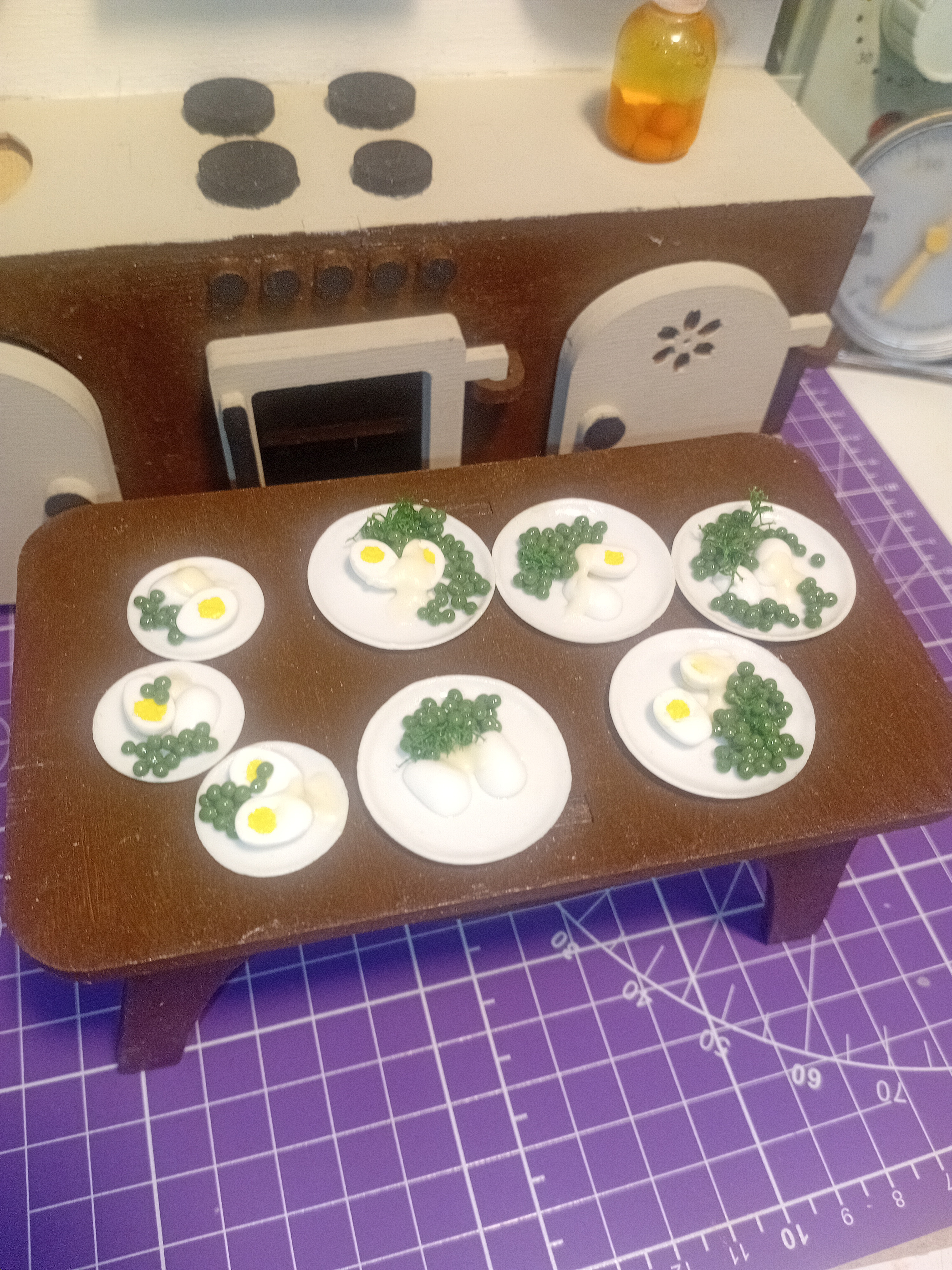 Яйцо под майонезом