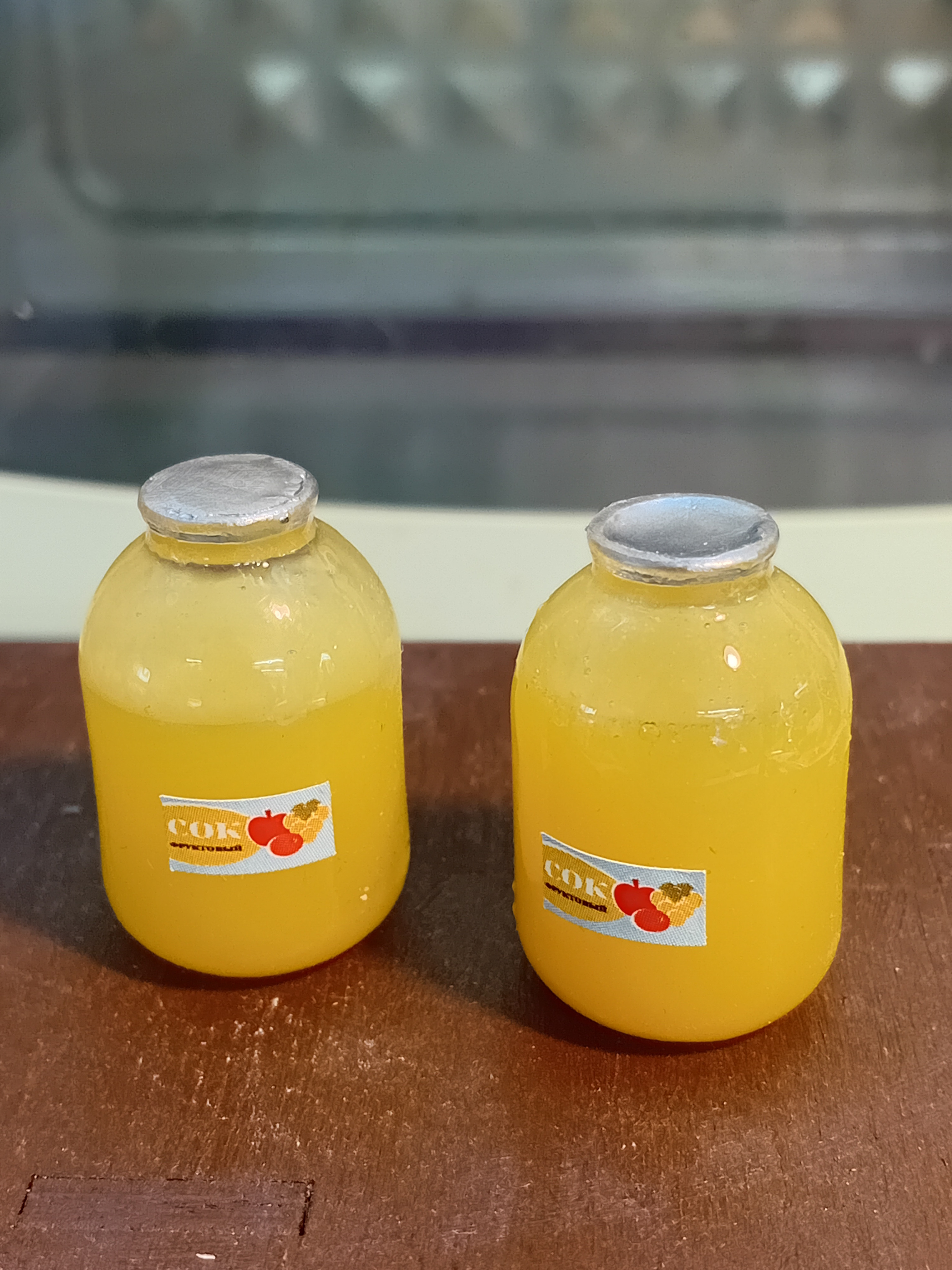 Сок фруктовый миниатюра