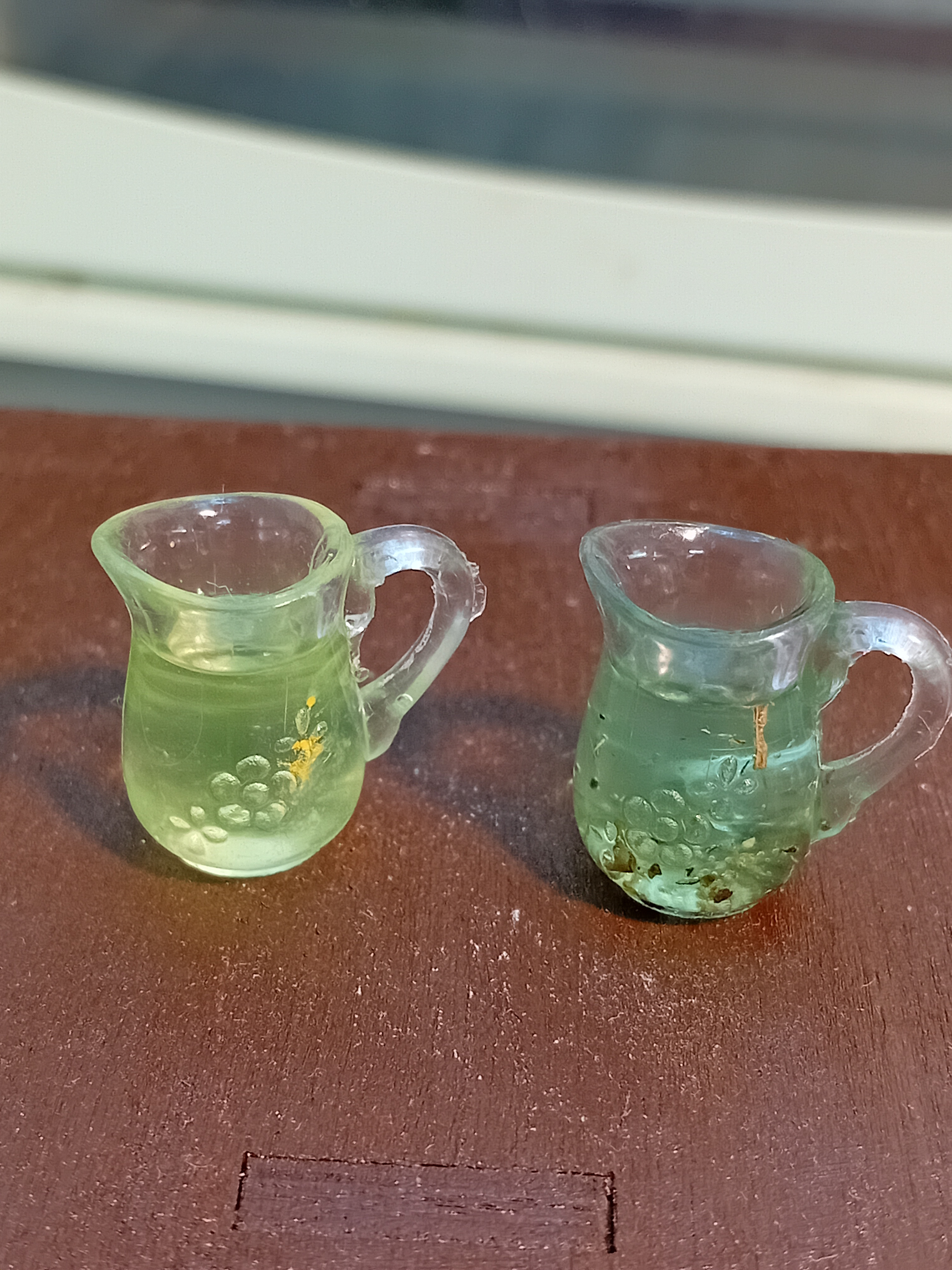 Чай в кувшине миниатюра